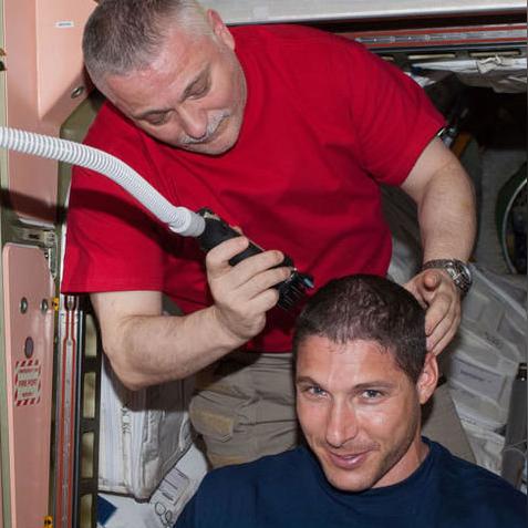 (世界远征者3)世界远征者4：再度踏上征程，探索未知领域，勇往直前